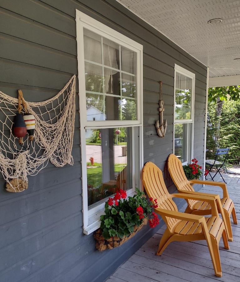 La Petite Hermine B&B Stoneham Εξωτερικό φωτογραφία